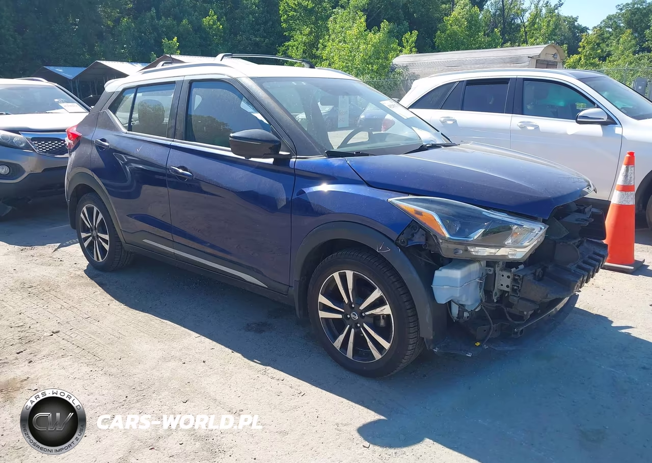 2019 Nissan Kicks Sr