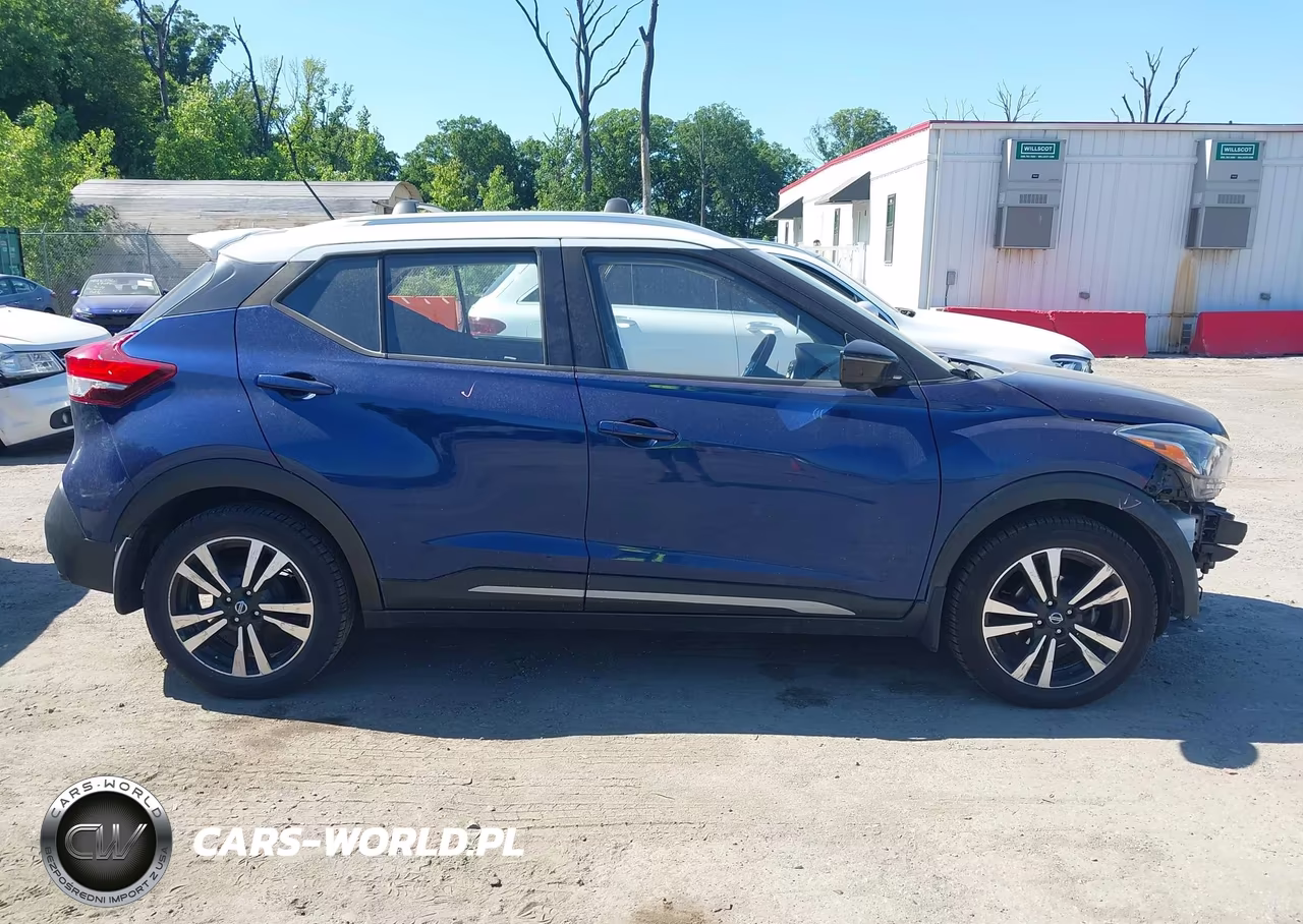 2019 Nissan Kicks Sr VIN:3N1CP5CU5KL528842 - 14