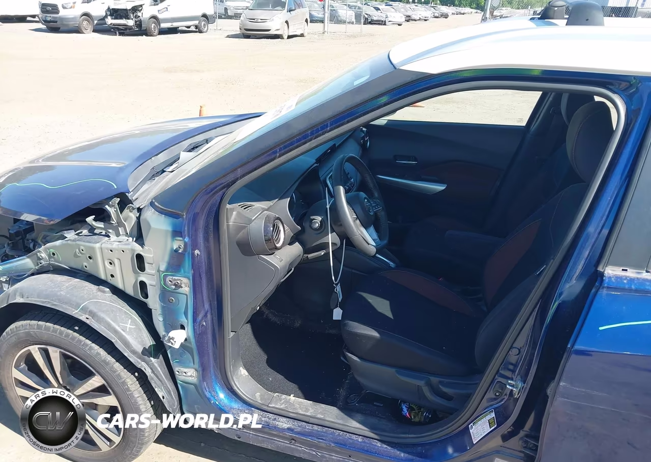 2019 Nissan Kicks Sr VIN:3N1CP5CU5KL528842 - 22