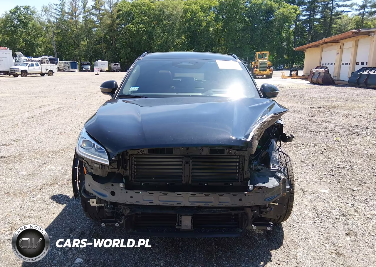2025 Lincoln Corsair Grand Touring VIN:5LMTJ5DZ5SUL18166 - 13