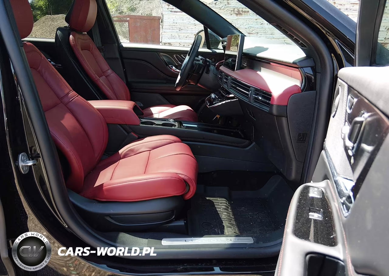 2025 Lincoln Corsair Grand Touring VIN:5LMTJ5DZ5SUL18166 - 5