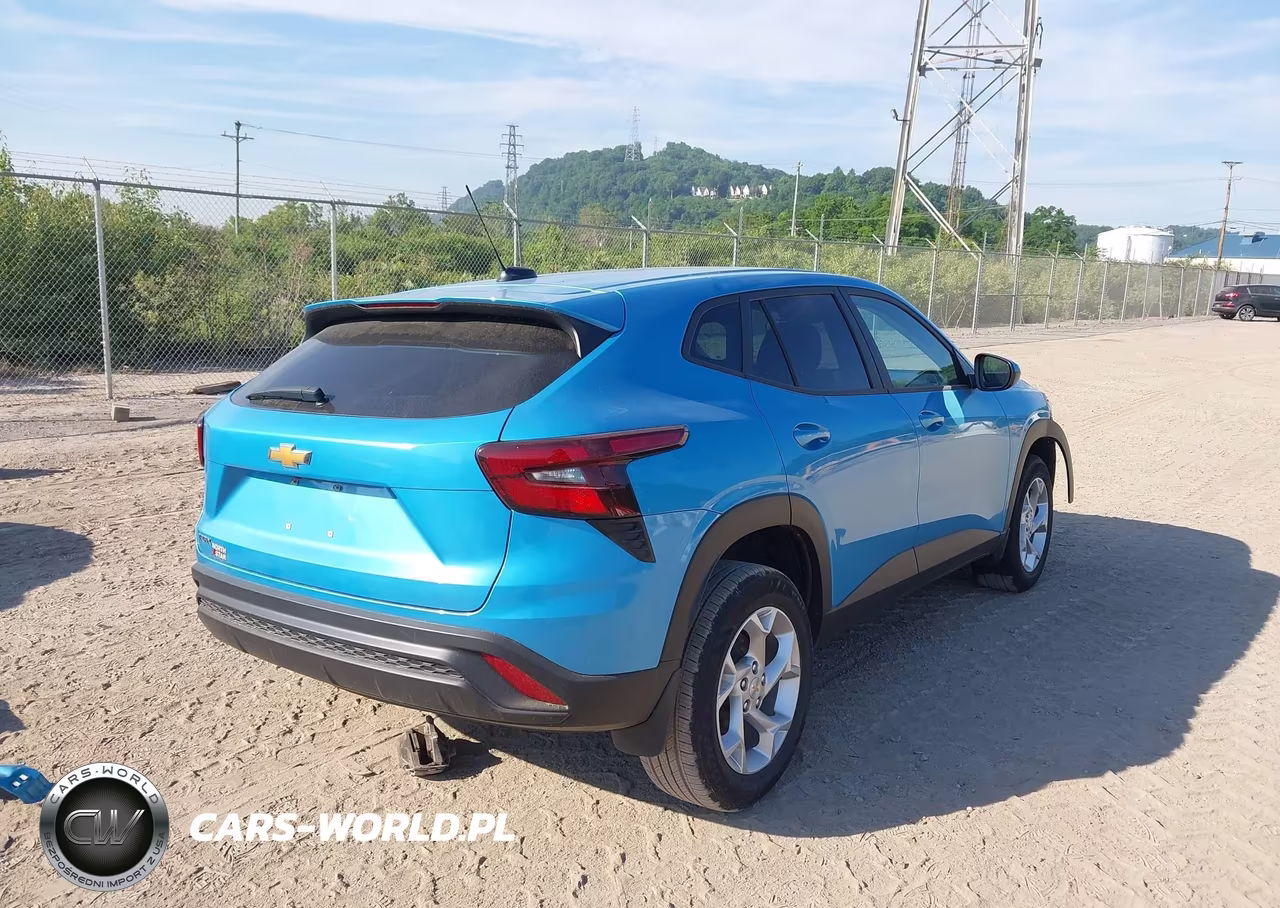 2025 Chevrolet Trax Fwd Ls VIN:KL77LFEP0SC273887 - 4