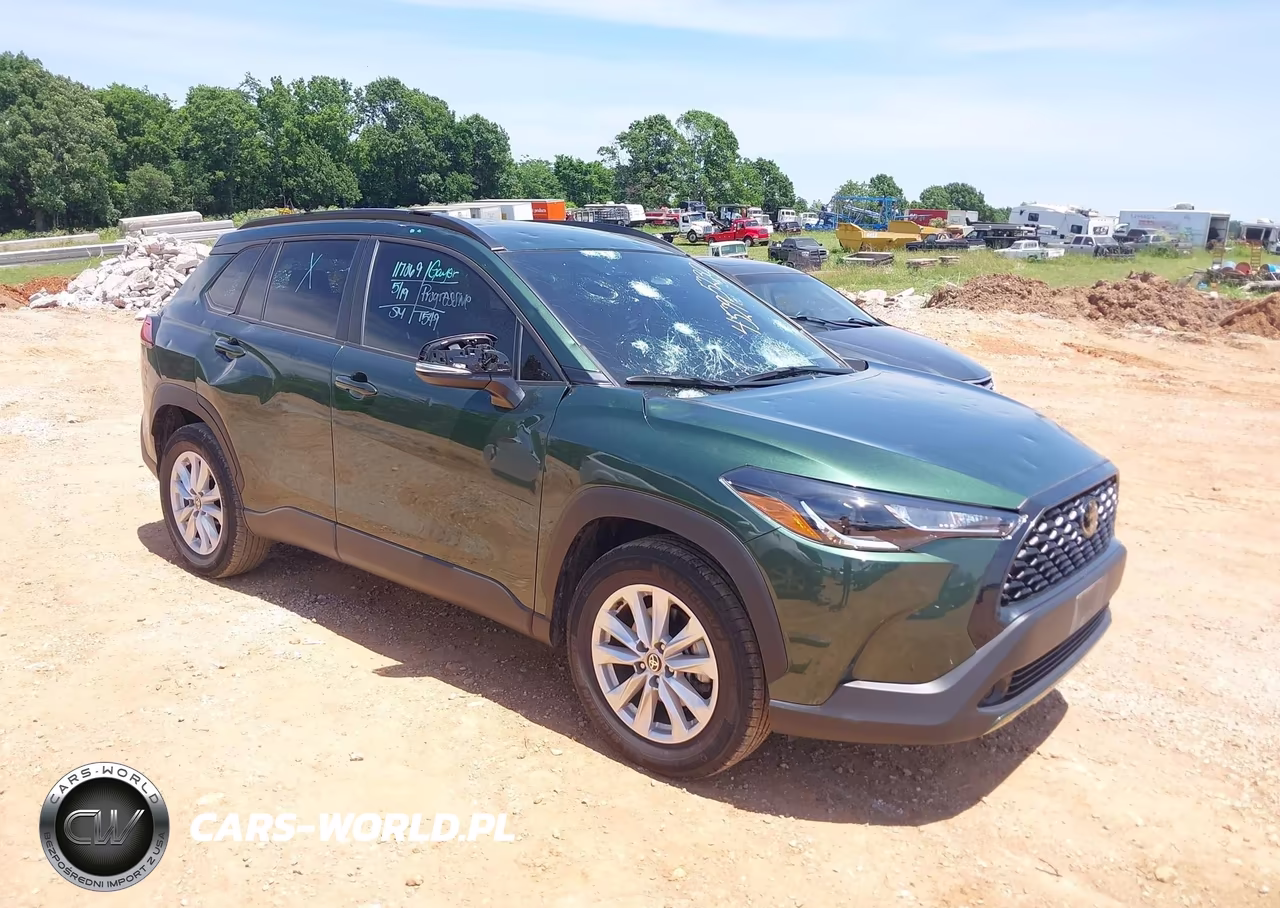 2024 Toyota Corolla Cross Le – zdjęcie 1 z 17