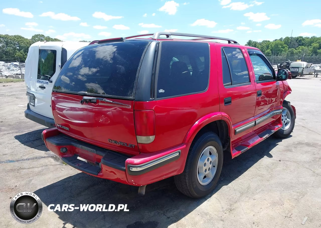 1998 Chevrolet Blazer Ls VIN:1GNDT13W4W2201502 - 4