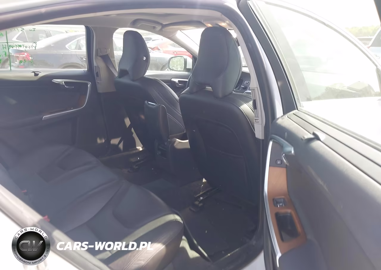 2016 Volvo S60 Inscription T5 Drive-E Premier VIN:LYV402FK7GB099984 - 8