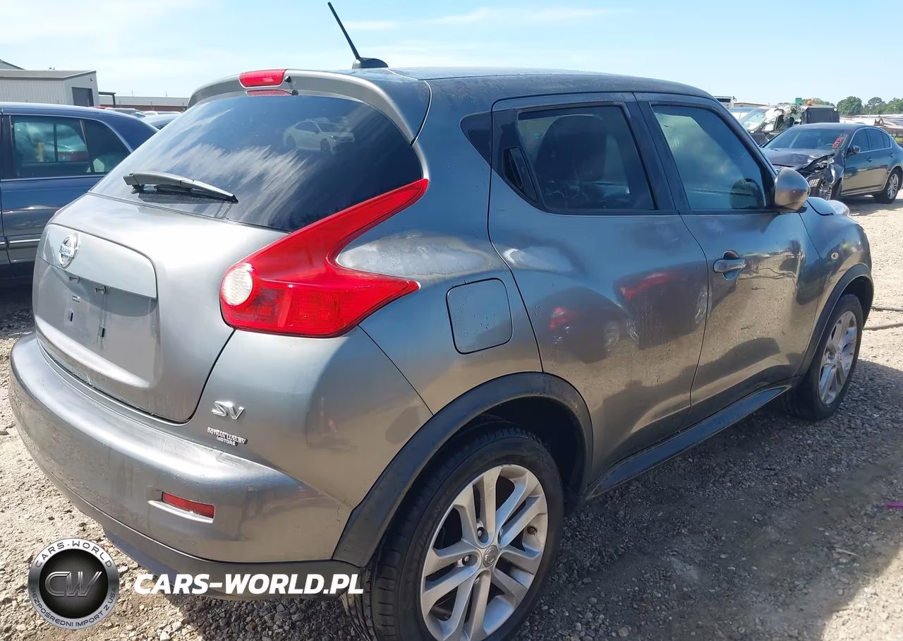 2011 Nissan Juke Sv VIN:JN8AF5MR5BT013129 - 4