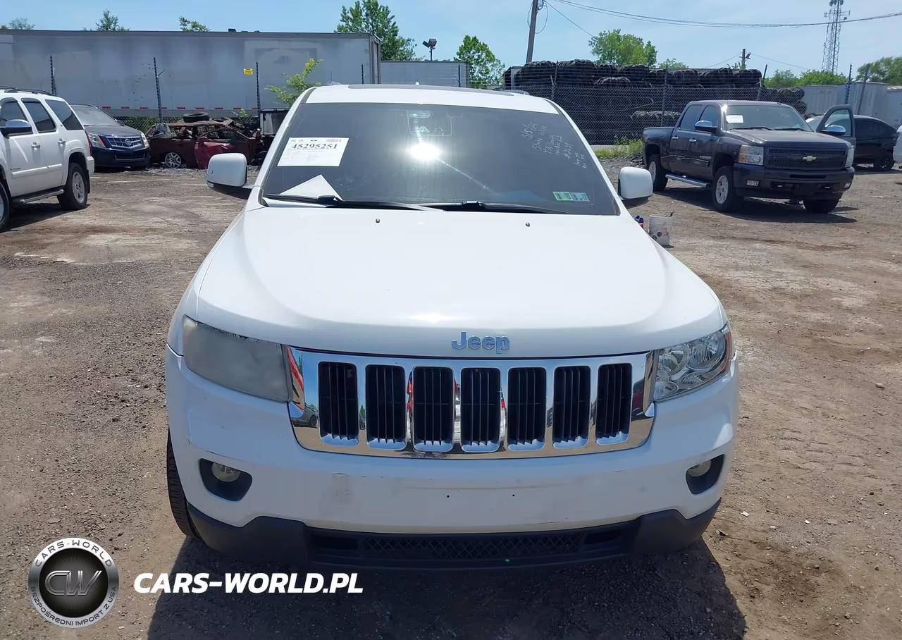 2018 Jeep Grand Cherokee Srt 4X4 VIN:1C4RJFDJ8JC185375 - 6