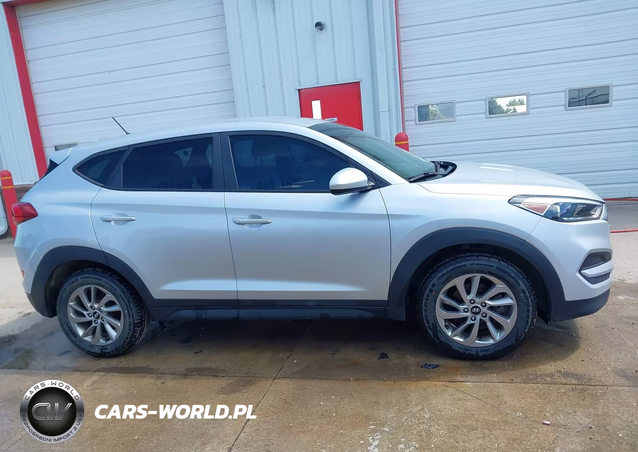 2018 Hyundai Tucson Se VIN:KM8J23A42JU656210 - 15