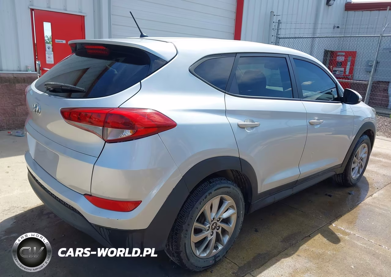 2018 Hyundai Tucson Se VIN:KM8J23A42JU656210 - 4