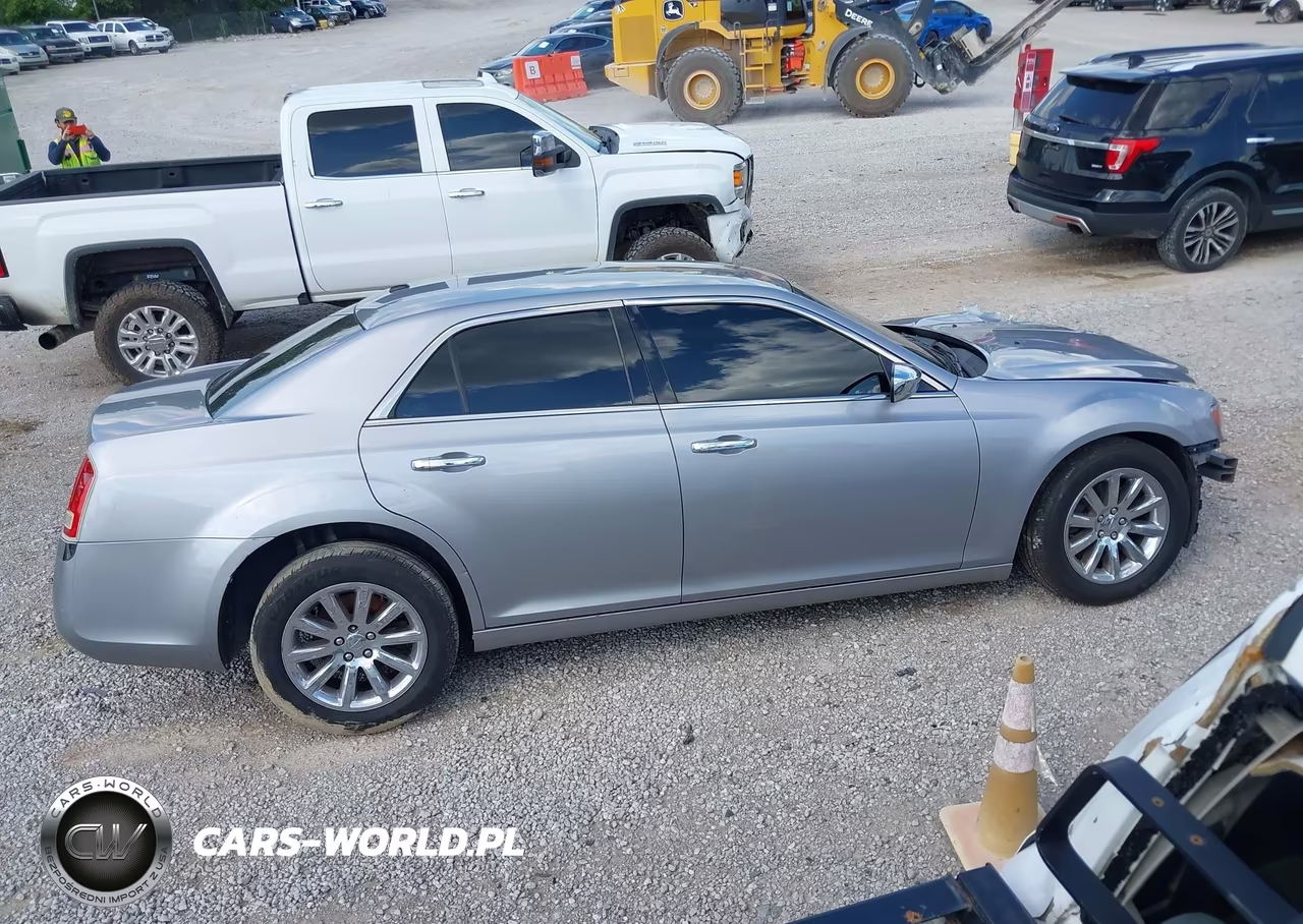 2011 Chrysler 300 Limited VIN:2C3CA5CG2BH533017 - 13