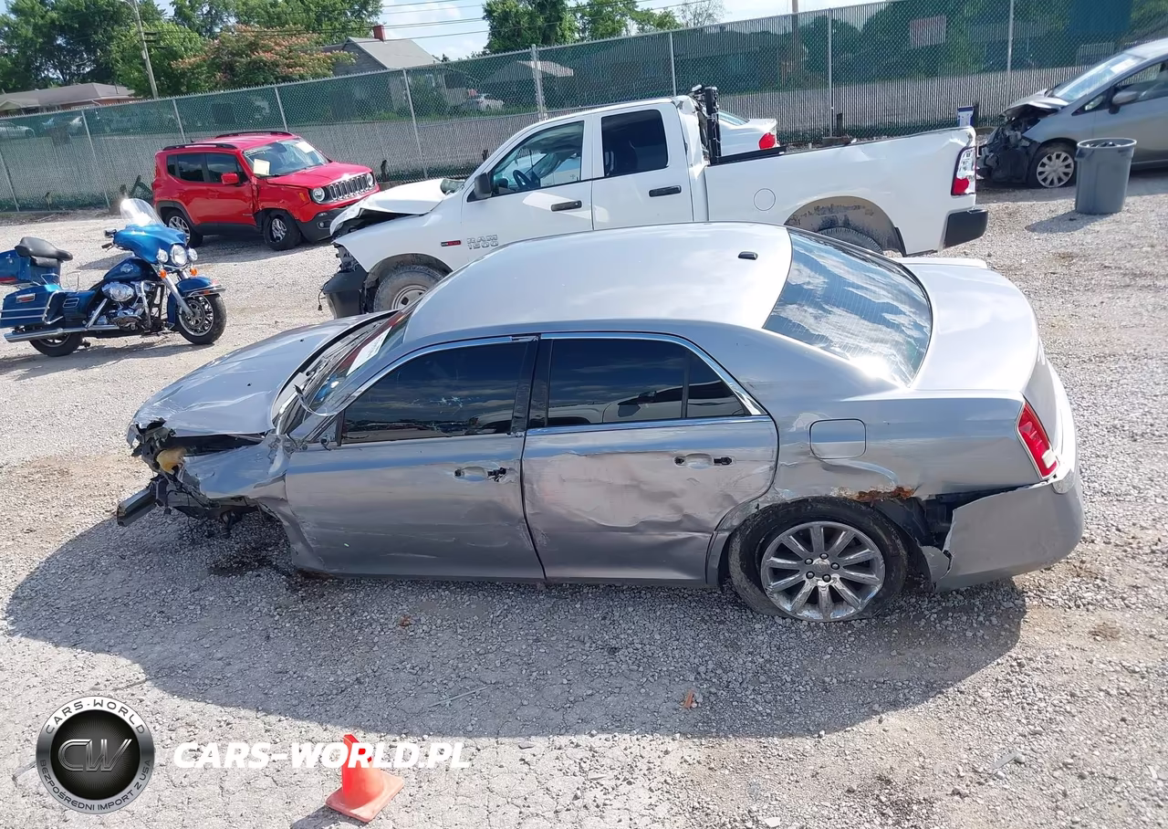 2011 Chrysler 300 Limited VIN:2C3CA5CG2BH533017 - 14