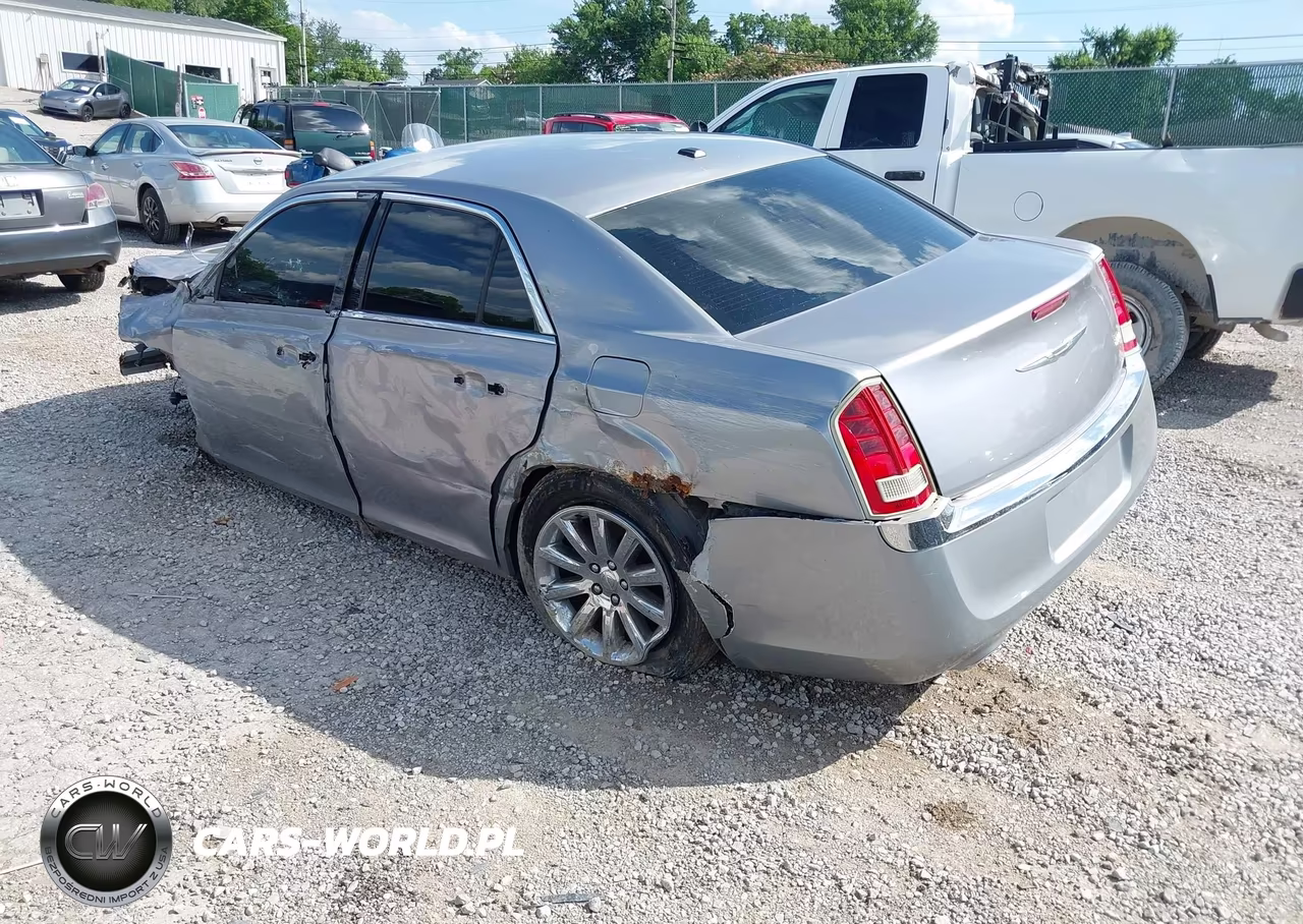 2011 Chrysler 300 Limited VIN:2C3CA5CG2BH533017 - 3