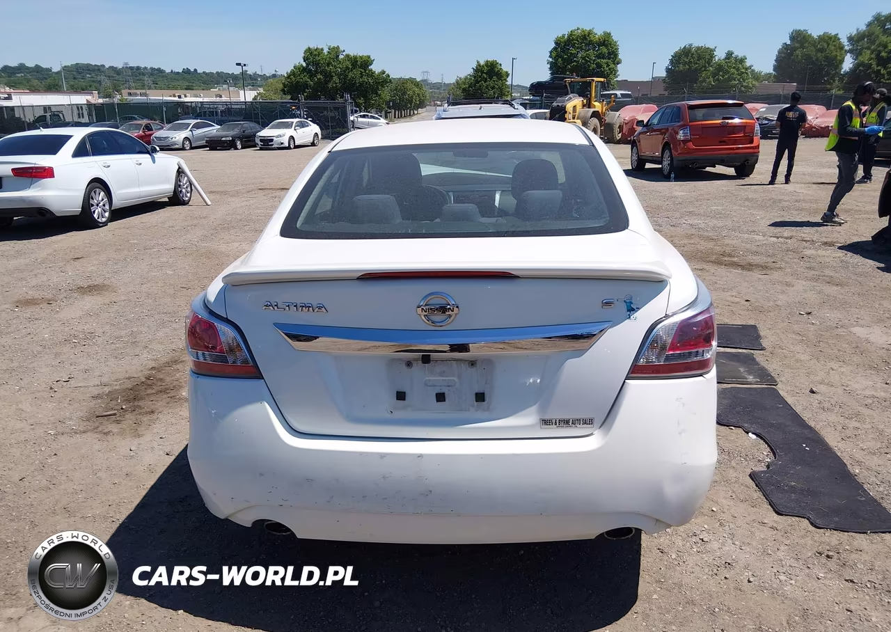 2015 Nissan Altima 2.5 S VIN:1N4AL3AP2FC251687 - 16