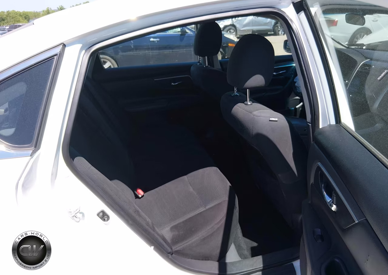 2015 Nissan Altima 2.5 S VIN:1N4AL3AP2FC251687 - 8