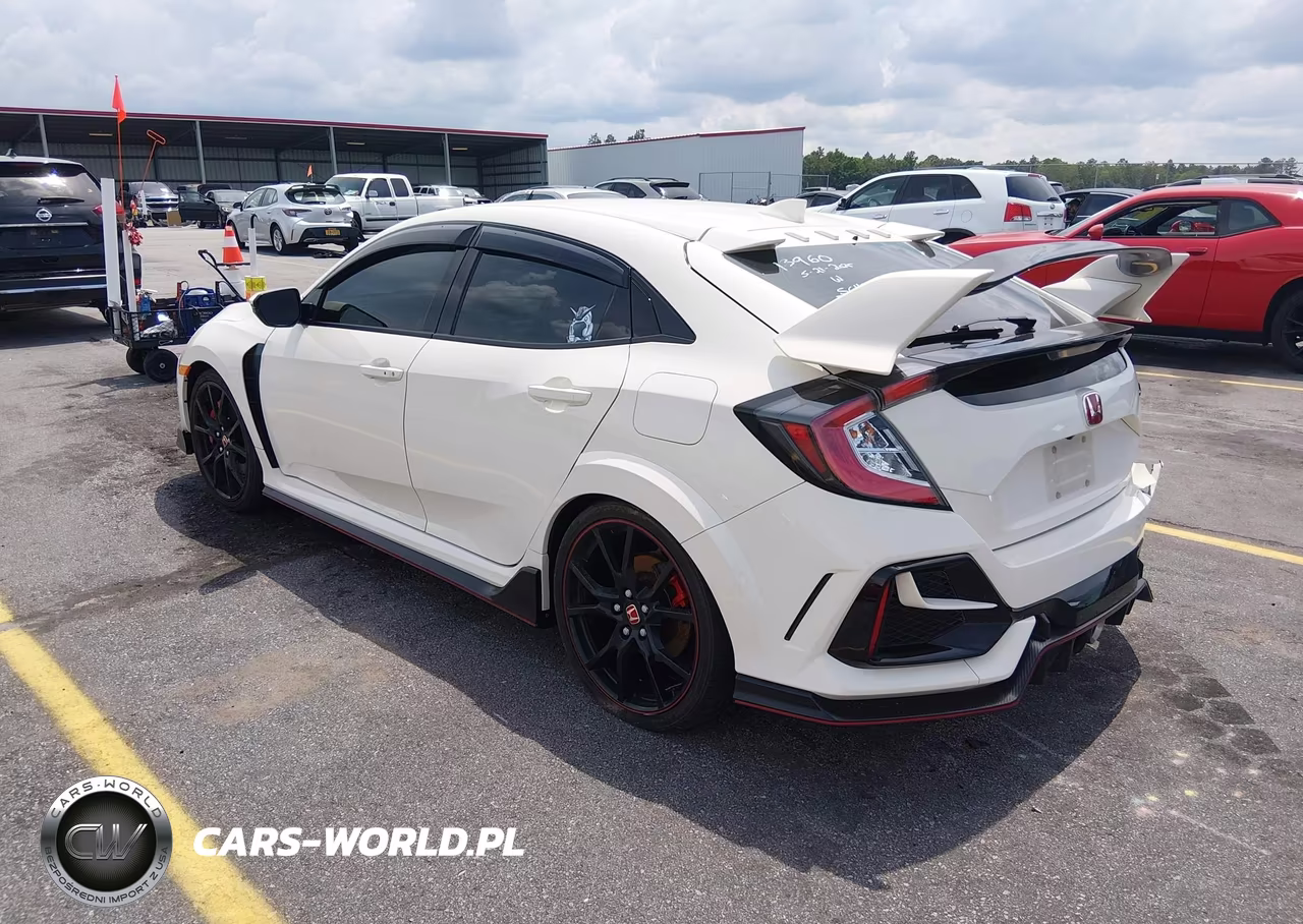 2020 Honda Civic Type R Touring VIN:SHHFK8G77LU201579 - 3