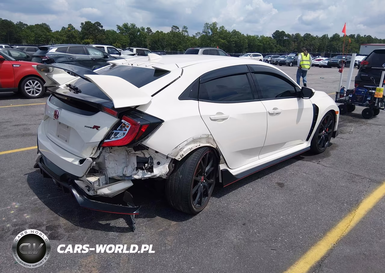 2020 Honda Civic Type R Touring VIN:SHHFK8G77LU201579 - 4