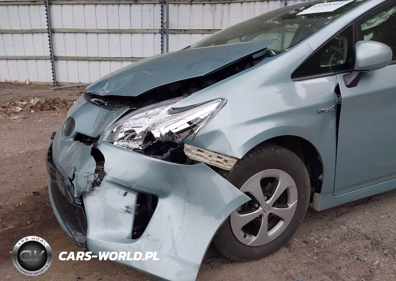 2015 Toyota Prius Two VIN:JTDKN3DU9F1936064 - 6