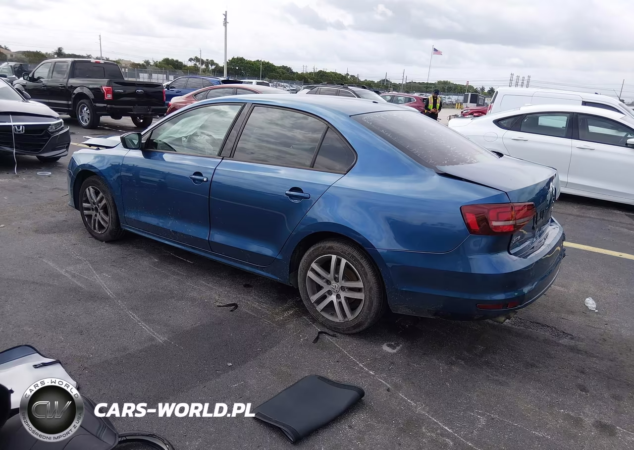 2018 Volkswagen Jetta 1.4T S VIN:3VW2B7AJ3JM240397 - 3