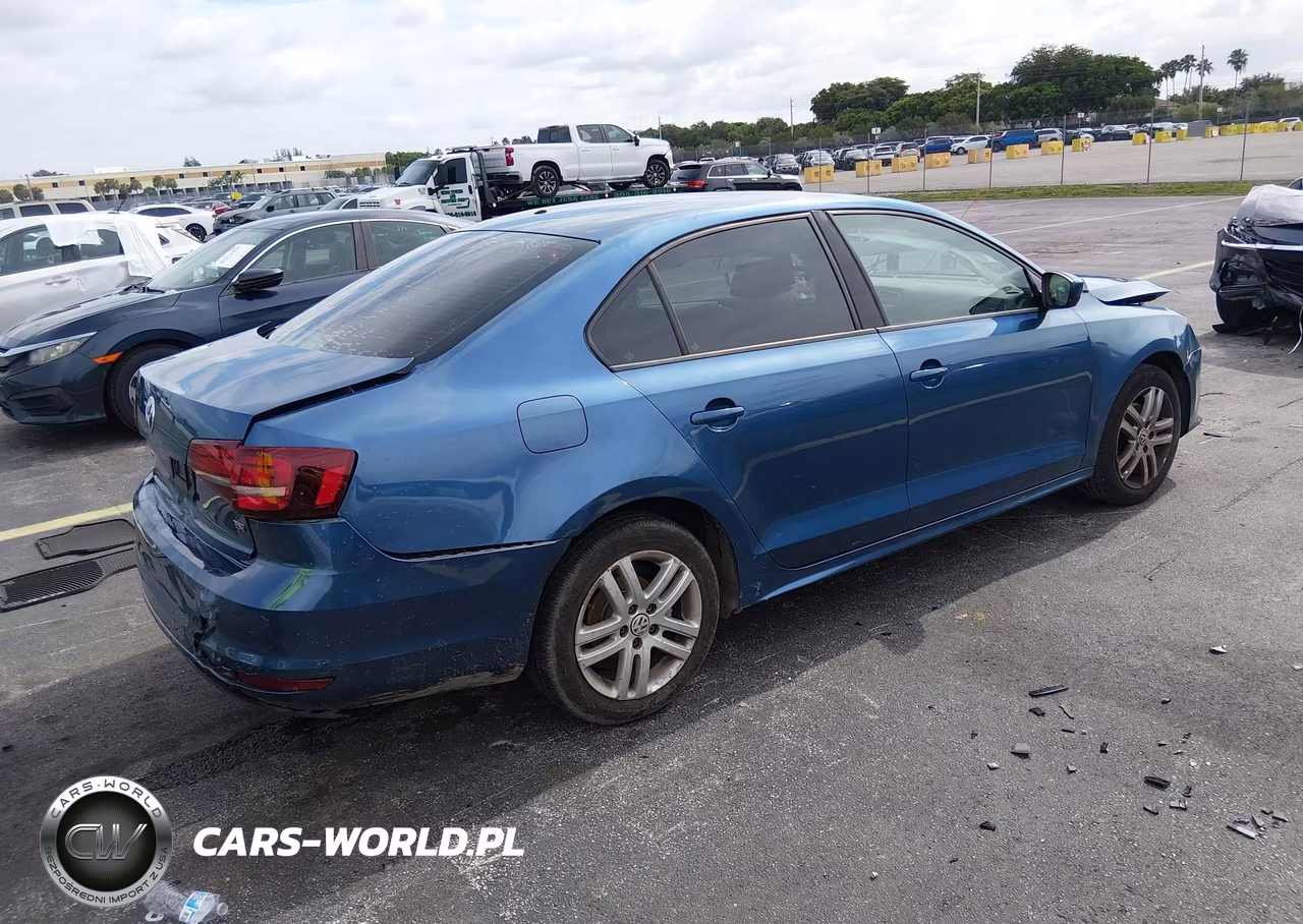 2018 Volkswagen Jetta 1.4T S VIN:3VW2B7AJ3JM240397 - 4