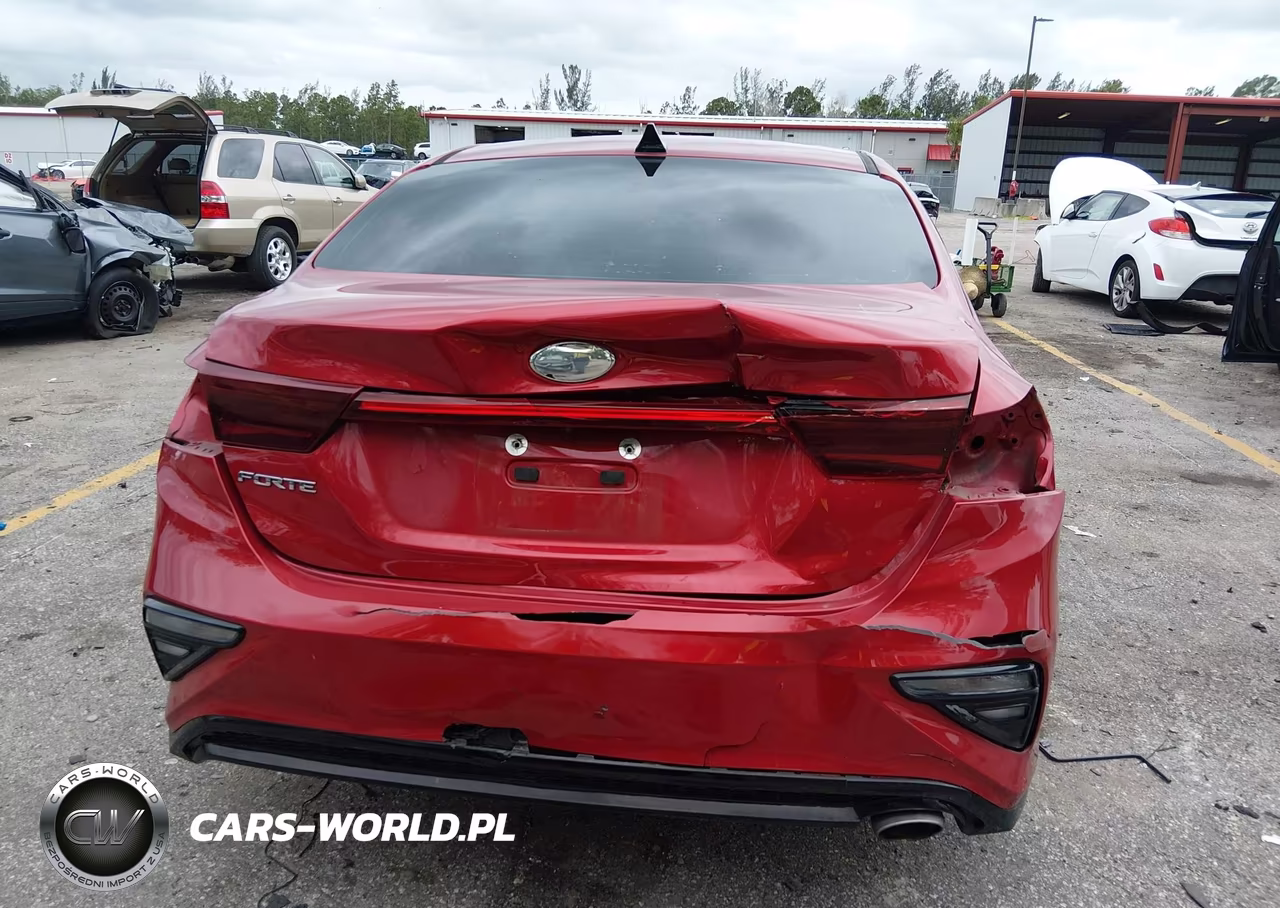 2019 Kia Forte Lxs VIN:3KPF24AD7KE084275 - 16