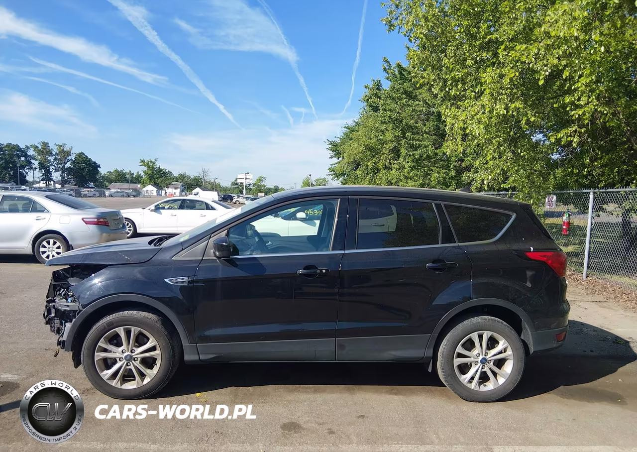 2019 Ford Escape Se VIN:1FMCU9GD4KUB43104 - 14