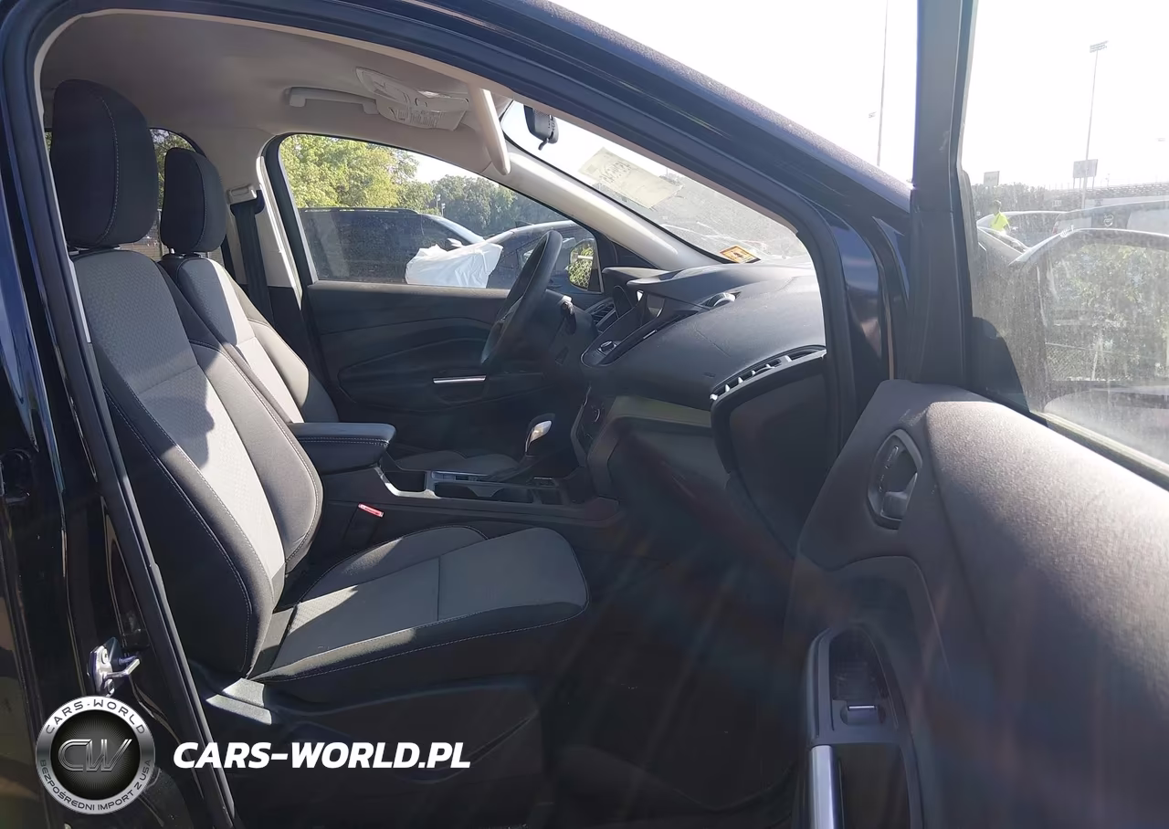 2019 Ford Escape Se VIN:1FMCU9GD4KUB43104 - 5