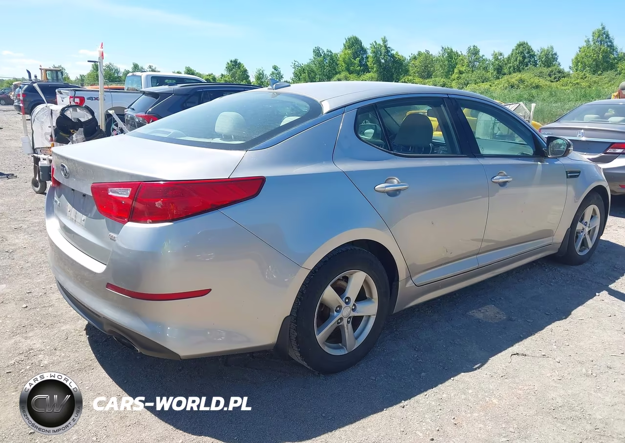2015 Kia Optima Lx VIN:5XXGM4A71FG371911 - 4