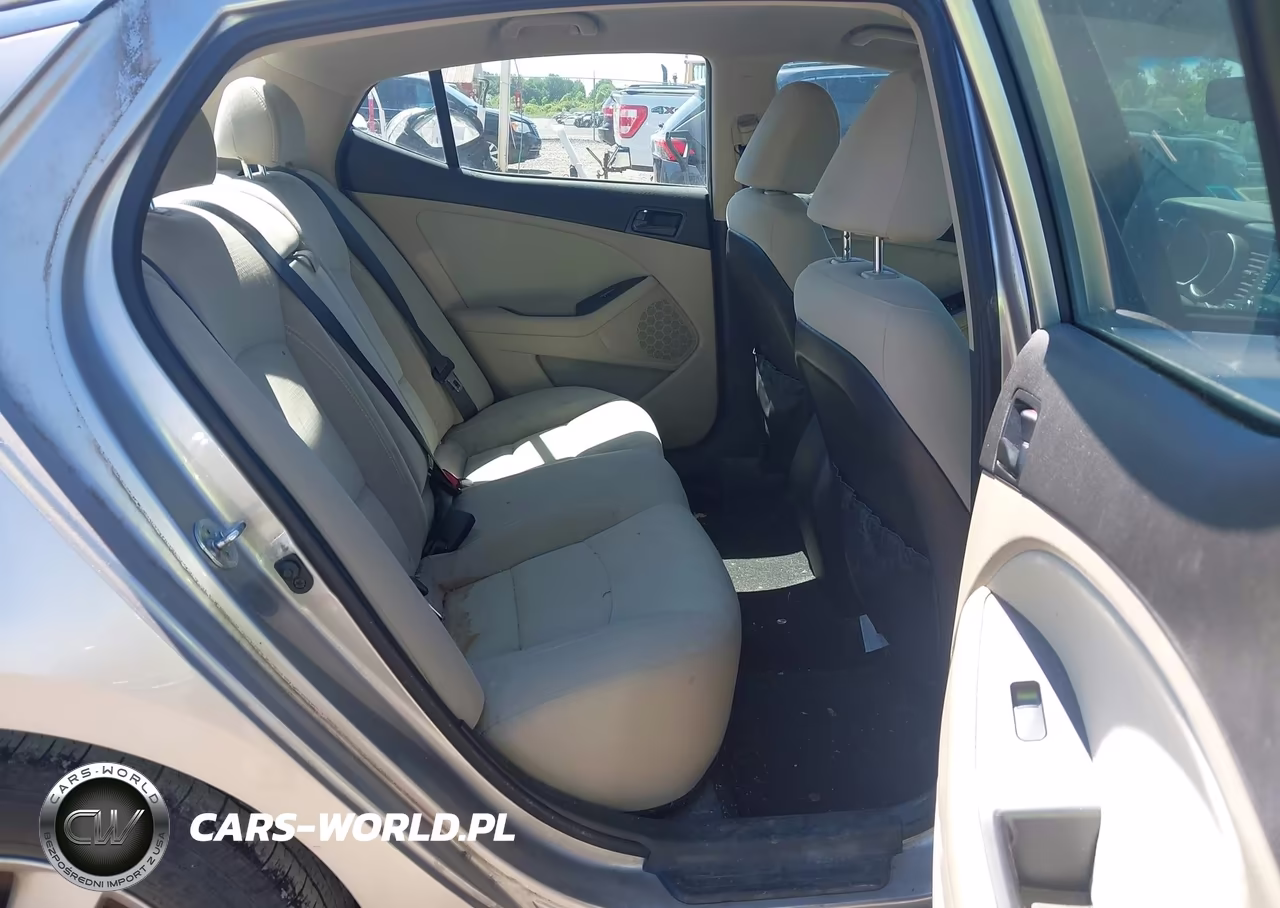 2015 Kia Optima Lx VIN:5XXGM4A71FG371911 - 8
