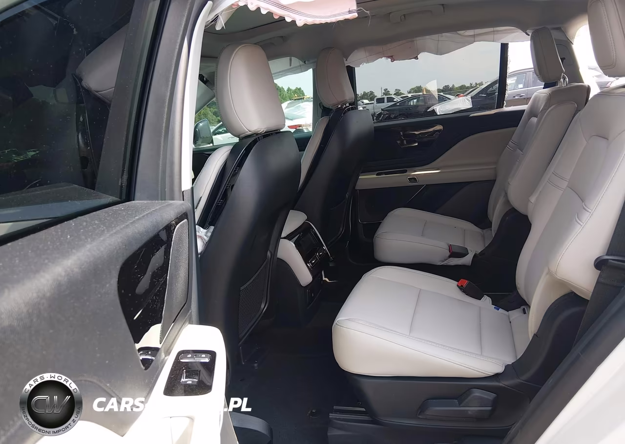 2025 Lincoln Aviator Premiere VIN:5LM5J6XC8SGL28839 - 8