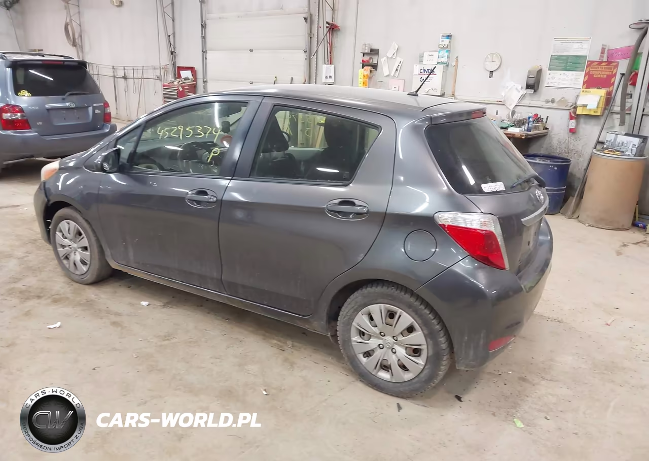 2013 Toyota Yaris Le VIN:JTDKTUD33DD565305 - 3
