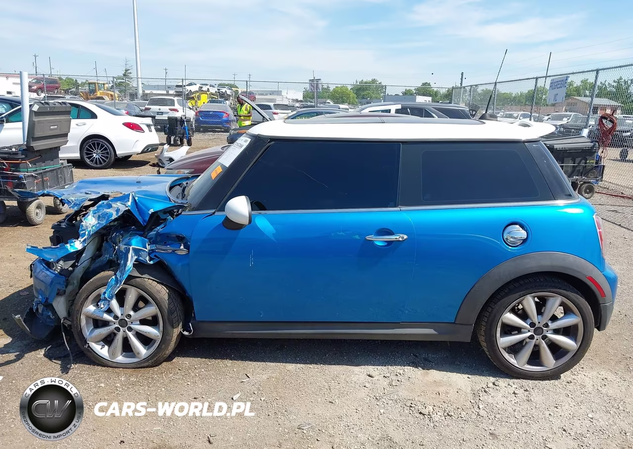 2007 Mini Cooper S VIN:WMWMF73547TL83091 - 15