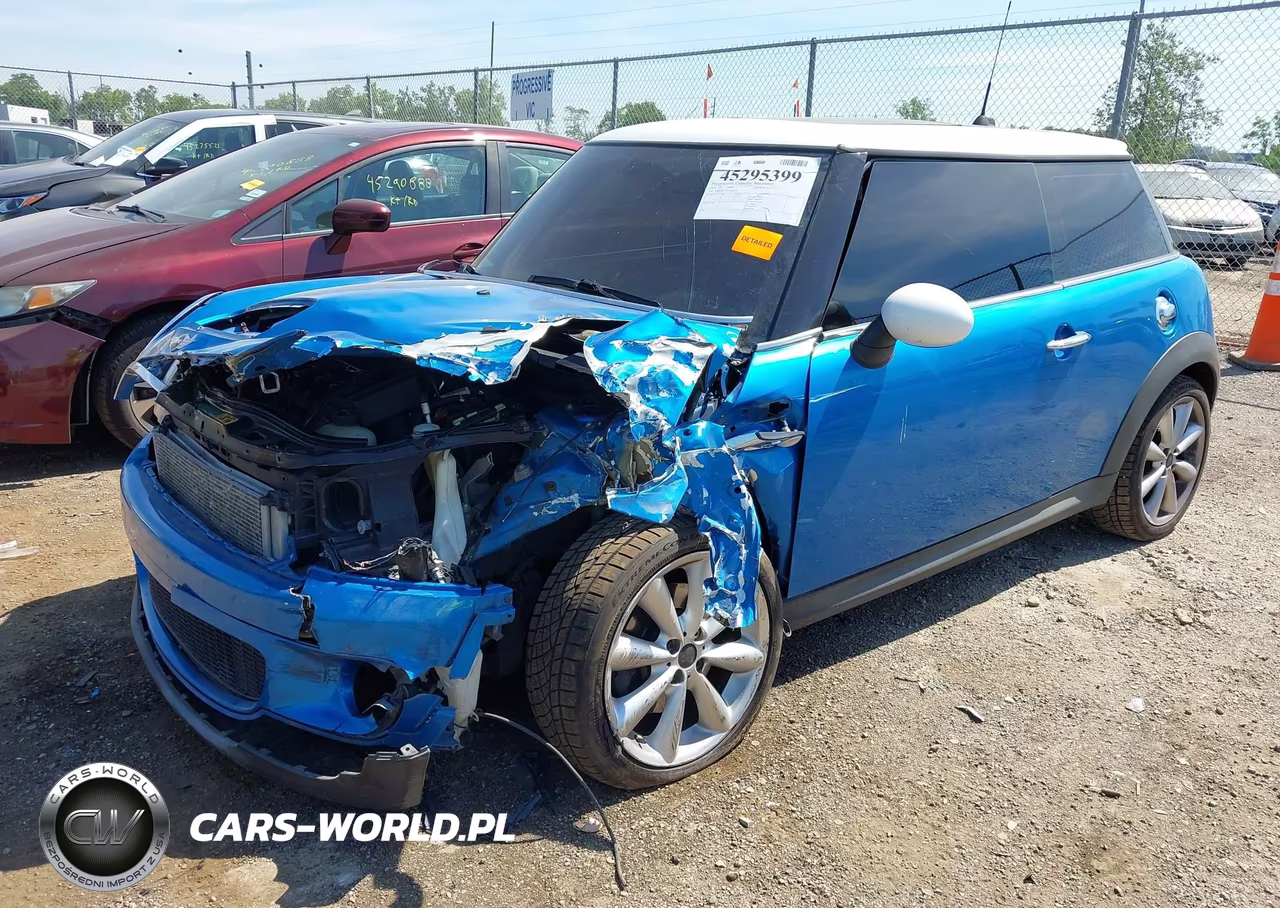 2007 Mini Cooper S VIN:WMWMF73547TL83091 - 2
