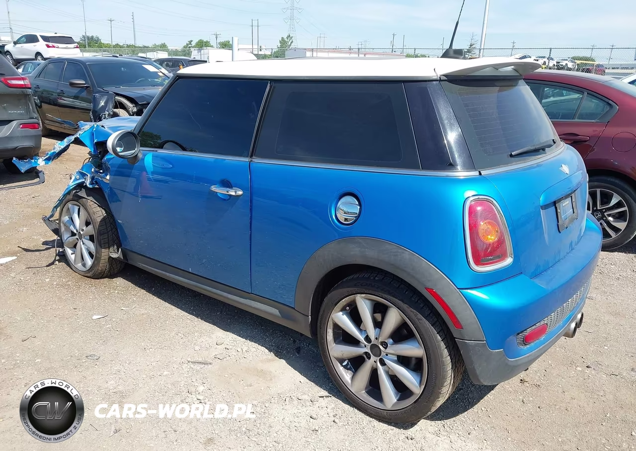 2007 Mini Cooper S VIN:WMWMF73547TL83091 - 3