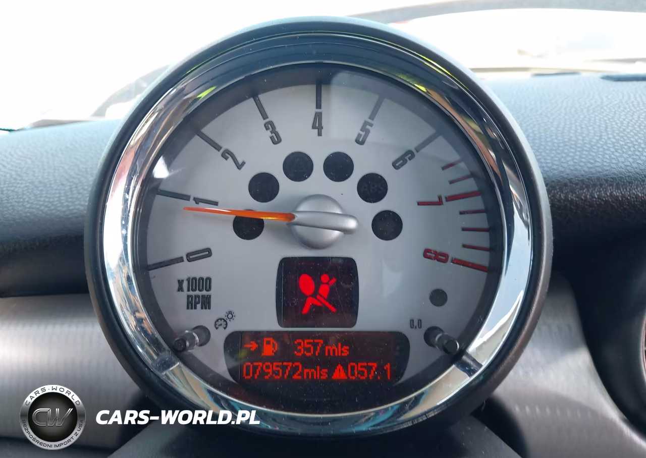 2007 Mini Cooper S VIN:WMWMF73547TL83091 - 7