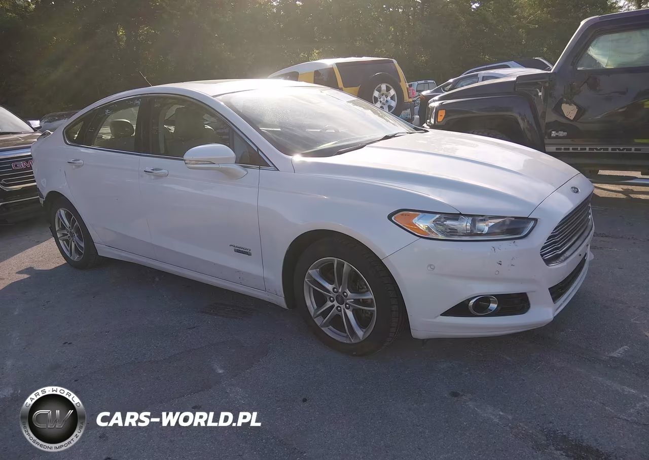 2016 Ford Fusion Energi Titanium – zdjęcie 1 z 16