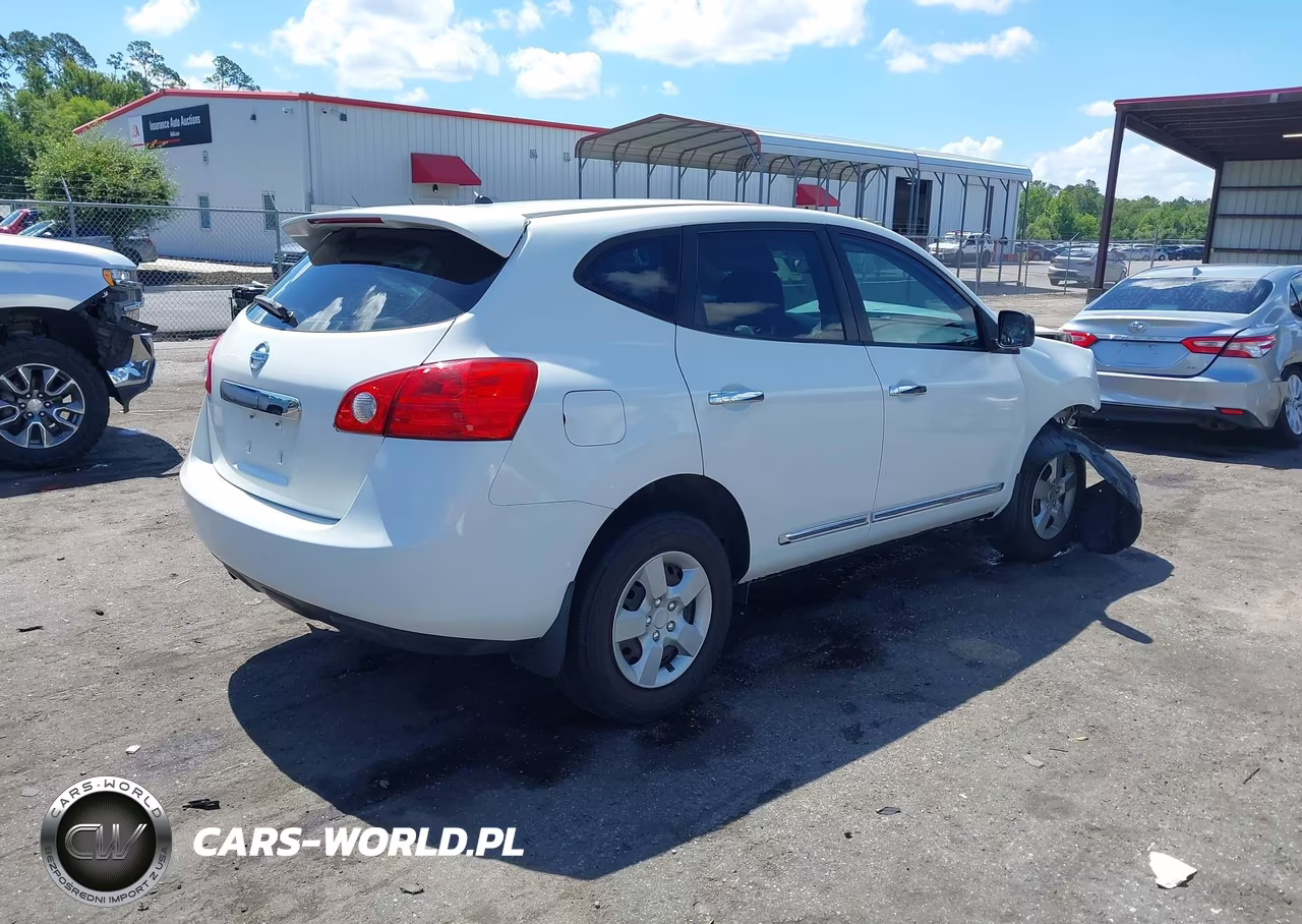 2013 Nissan Rogue S VIN:JN8AS5MT7DW553767 - 4