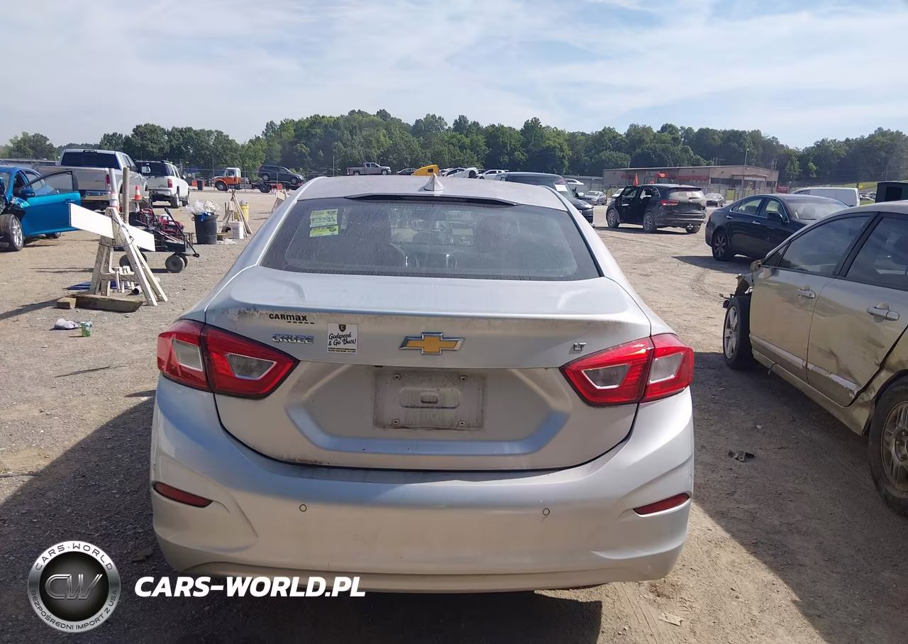 2019 Chevrolet Cruze Lt VIN:1G1BE5SMXK7121953 - 16