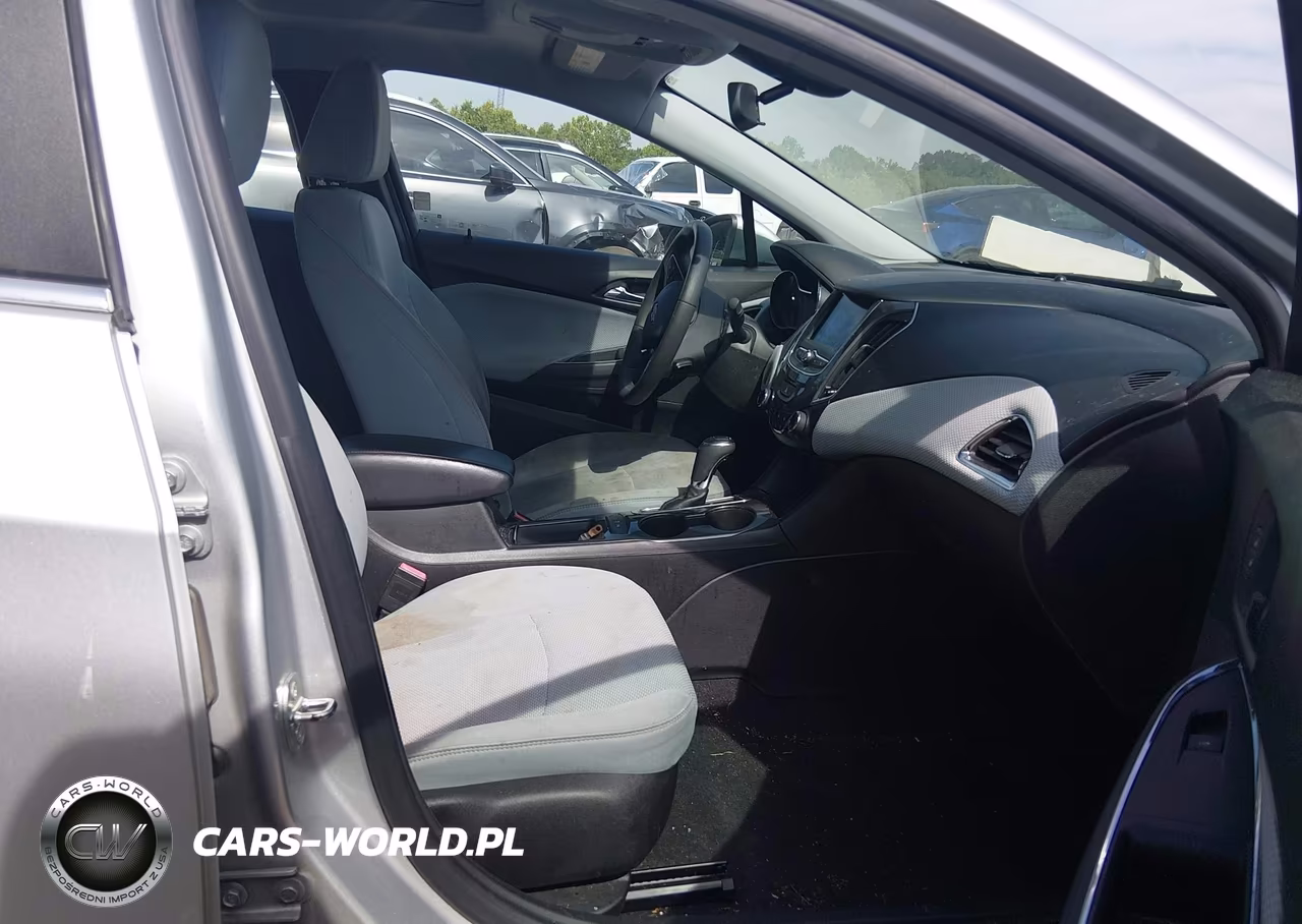 2019 Chevrolet Cruze Lt VIN:1G1BE5SMXK7121953 - 5