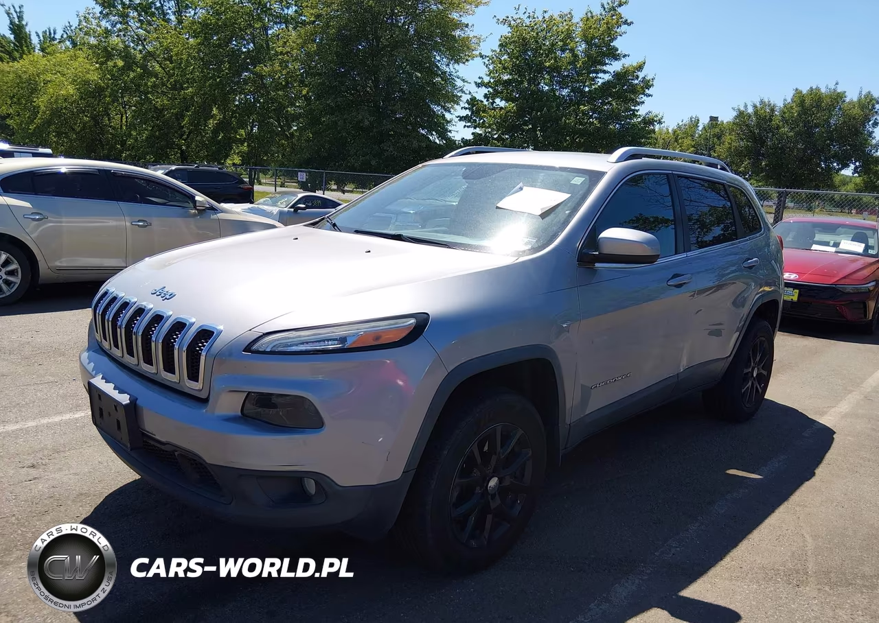 2014 Jeep Cherokee Latitude VIN:1C4PJMCSXEW152047 - 2