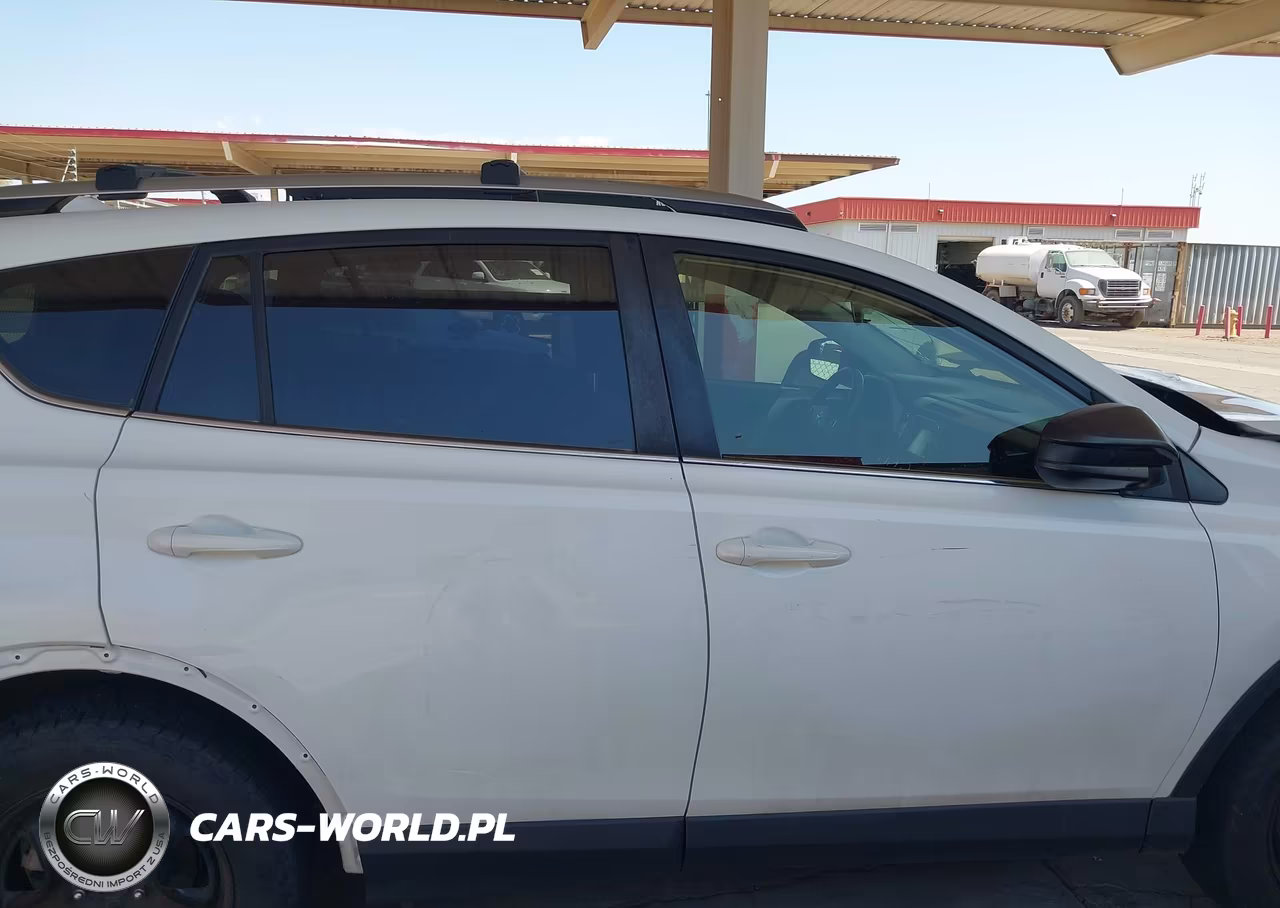 2017 Toyota Rav4 Le VIN:JTMBFREV1HJ704827 - 13
