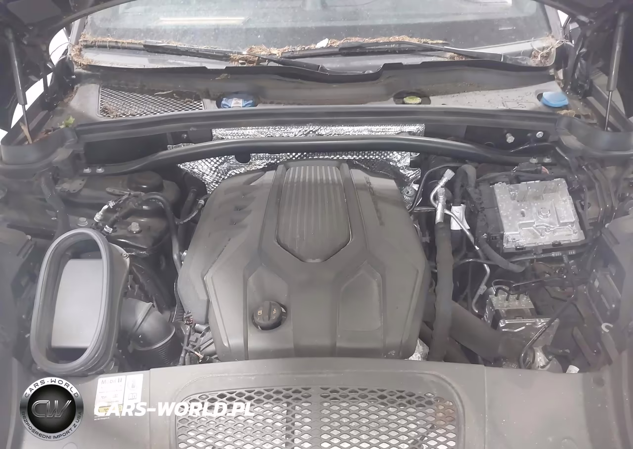 2023 Porsche Macan T VIN:WP1AA2A5XPLB08043 - 10