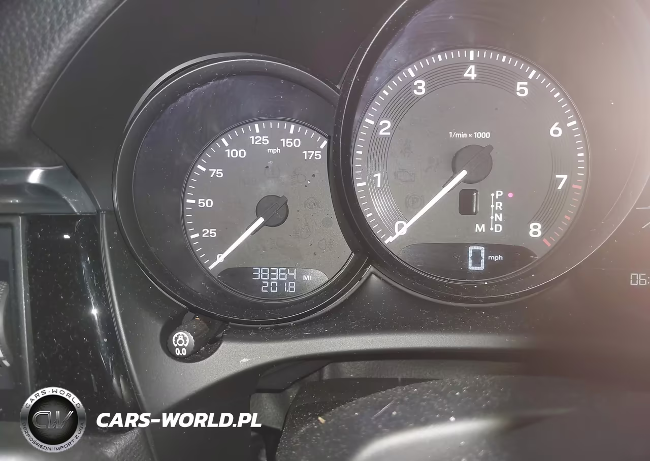 2023 Porsche Macan T VIN:WP1AA2A5XPLB08043 - 7