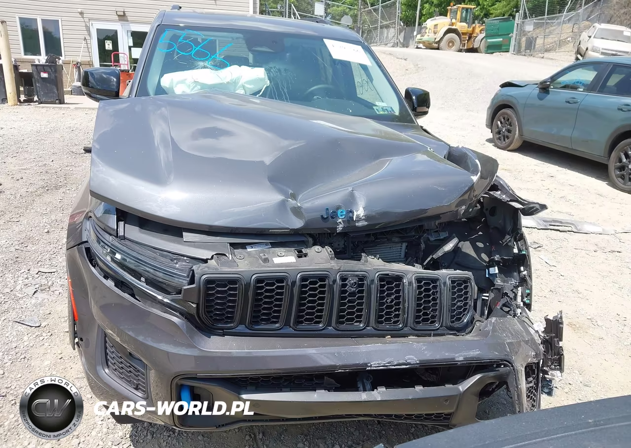 2023 Jeep Grand Cherokee 4Xe 30Th Anniversary VIN:1C4RJYB62P8905467 - 12