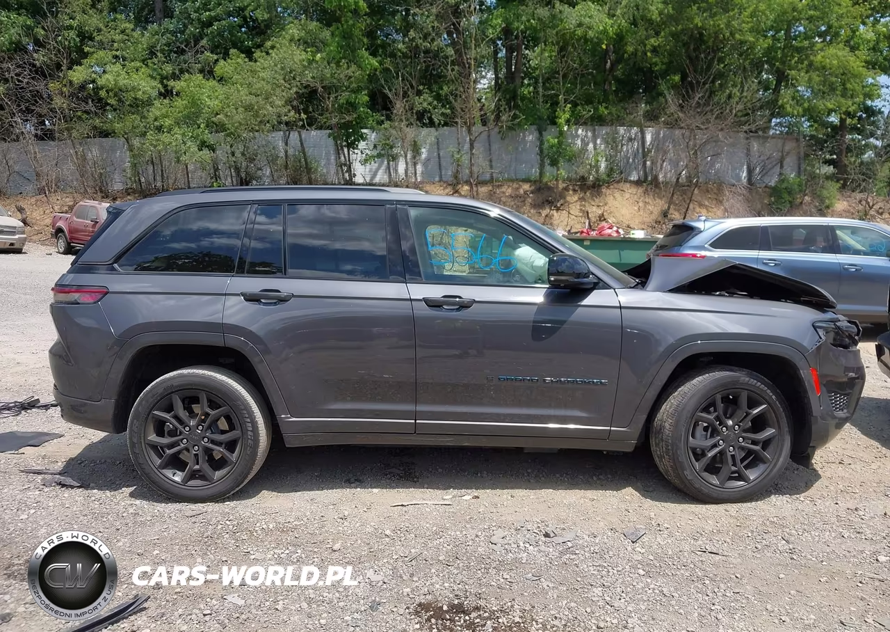 2023 Jeep Grand Cherokee 4Xe 30Th Anniversary VIN:1C4RJYB62P8905467 - 13