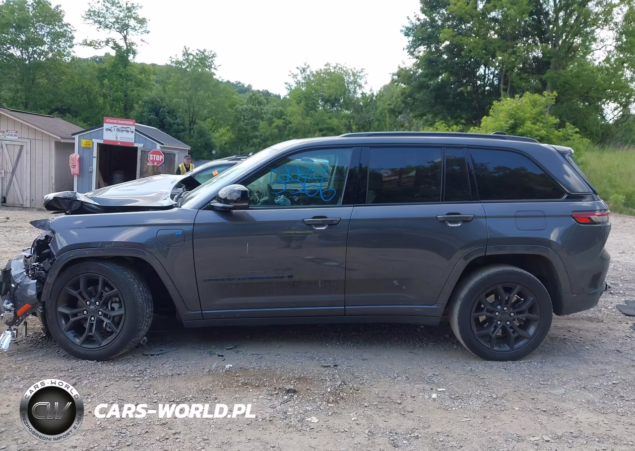 2023 Jeep Grand Cherokee 4Xe 30Th Anniversary VIN:1C4RJYB62P8905467 - 14