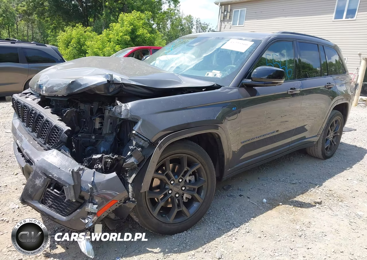 2023 Jeep Grand Cherokee 4Xe 30Th Anniversary VIN:1C4RJYB62P8905467 - 2