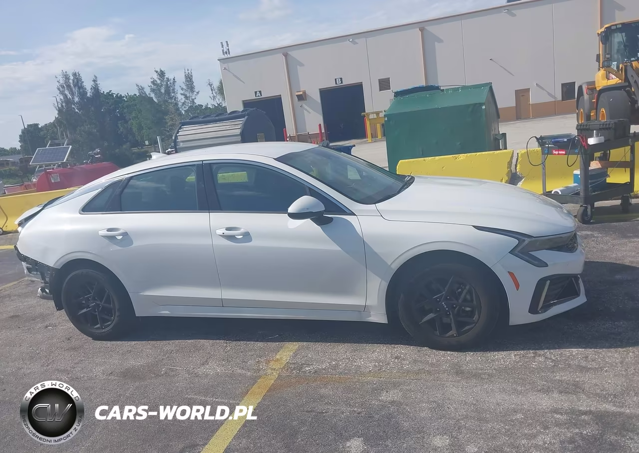2026 Kia K5 Lxs Fwd VIN:KNAG24J74T5444661 - 14