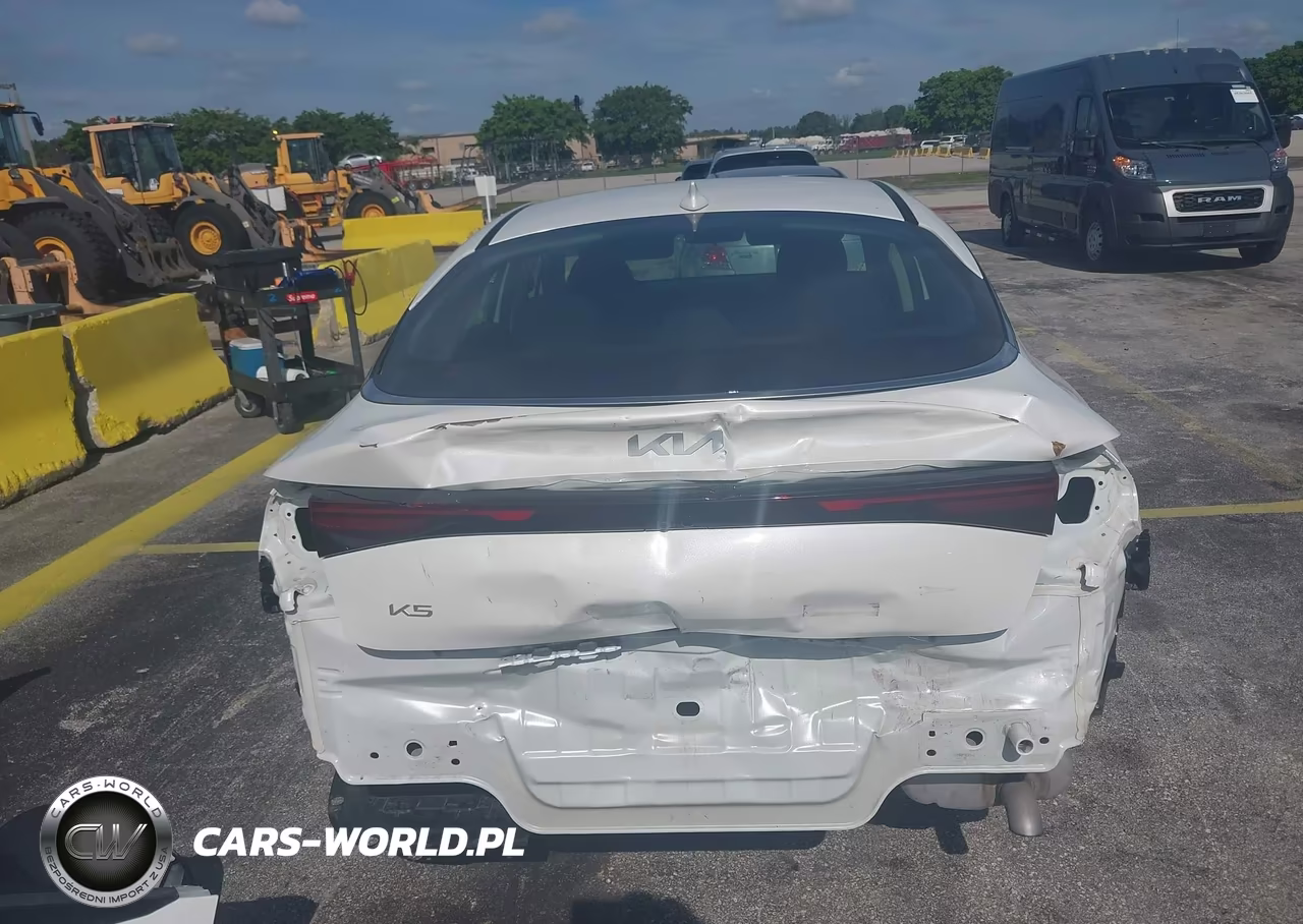 2026 Kia K5 Lxs Fwd VIN:KNAG24J74T5444661 - 17