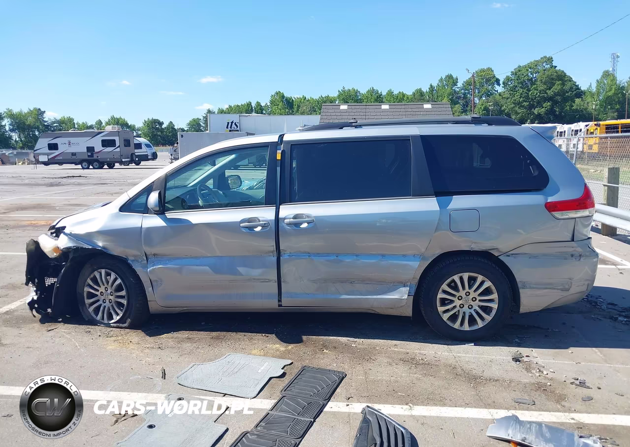 2014 Toyota Sienna Xle V6 8 Passenger VIN:5TDYK3DC7ES483705 - 15