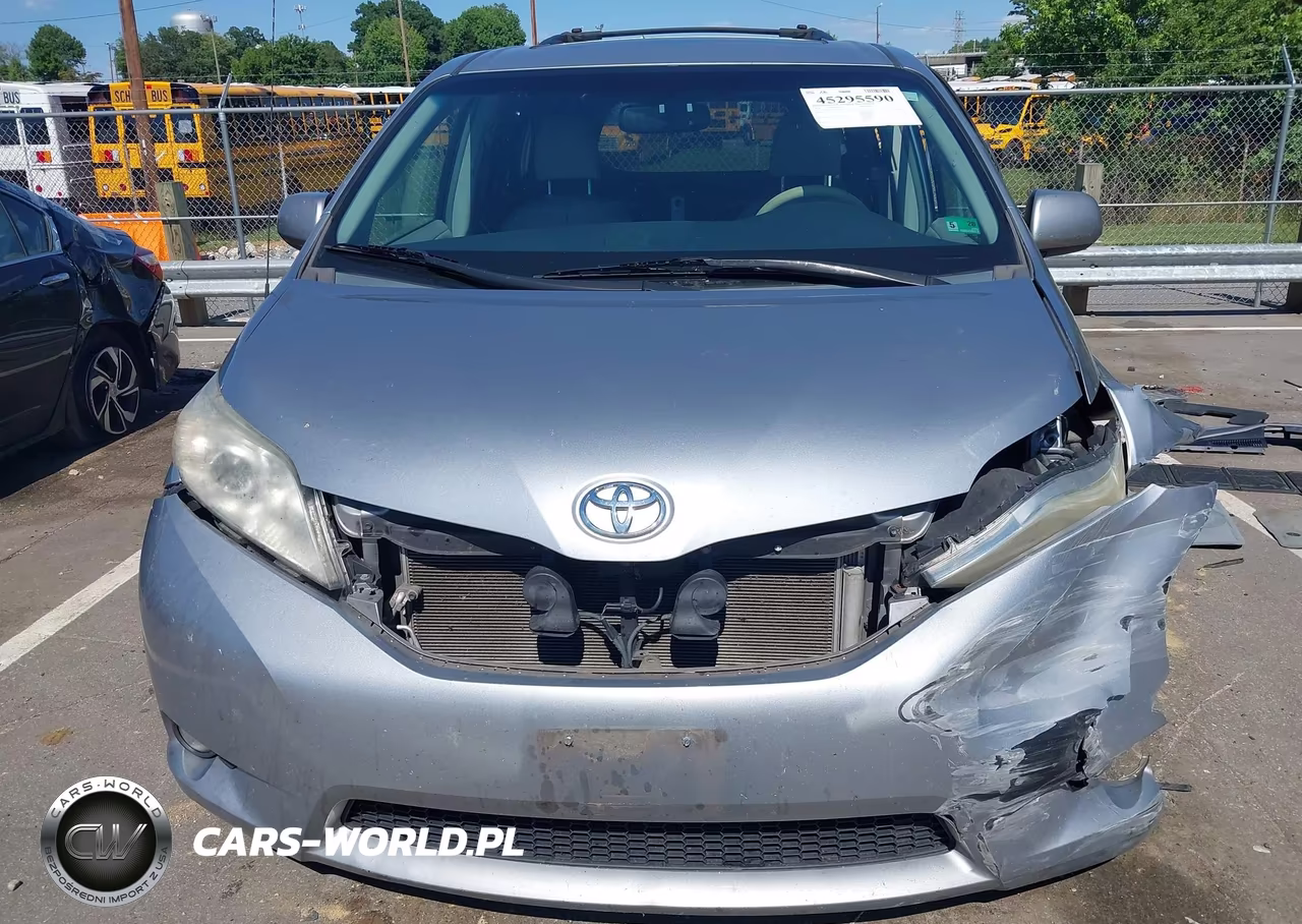 2014 Toyota Sienna Xle V6 8 Passenger VIN:5TDYK3DC7ES483705 - 6